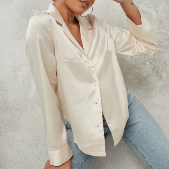 Missguided Satin Like Mid Fit Button Up Blouse with Collar - Size 4 in Cream - Picture 1 of 10